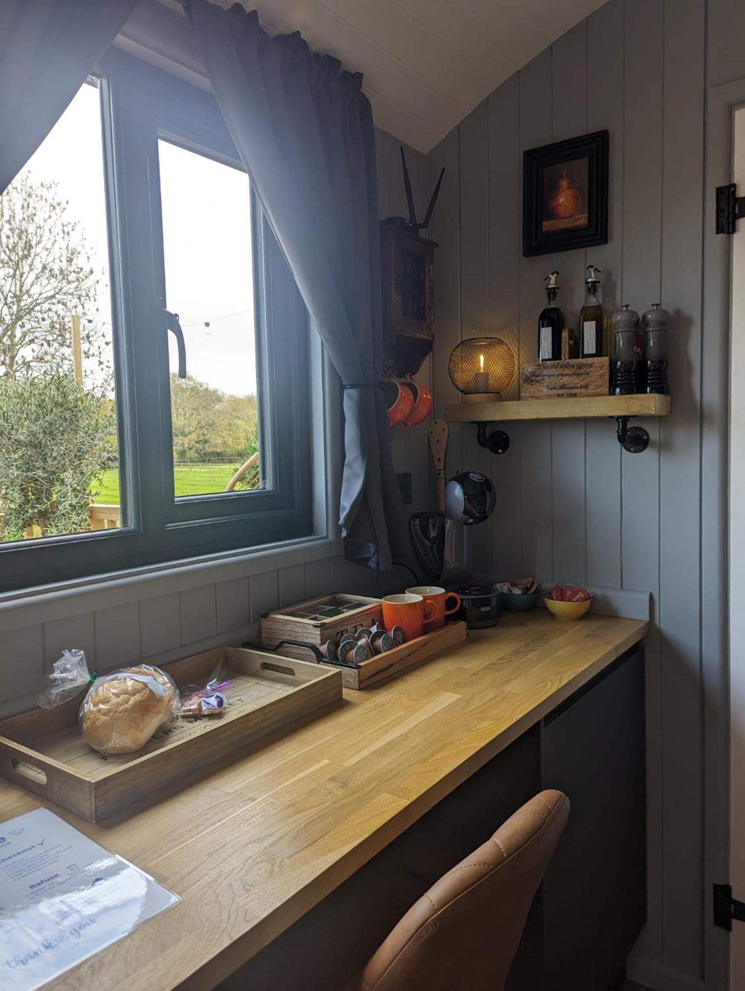 Rusty Duck Retreat Shepherds Hut Shedfield Экстерьер фото